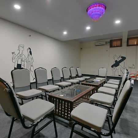 Hotel Admire Inn "Atta Market, Noida Sector 18" Ngoại thất bức ảnh