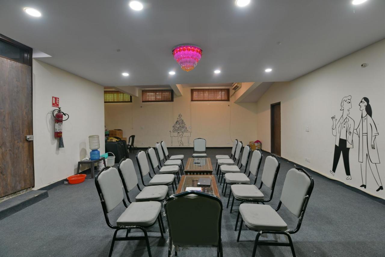 Hotel Admire Inn "Atta Market, Noida Sector 18" Ngoại thất bức ảnh