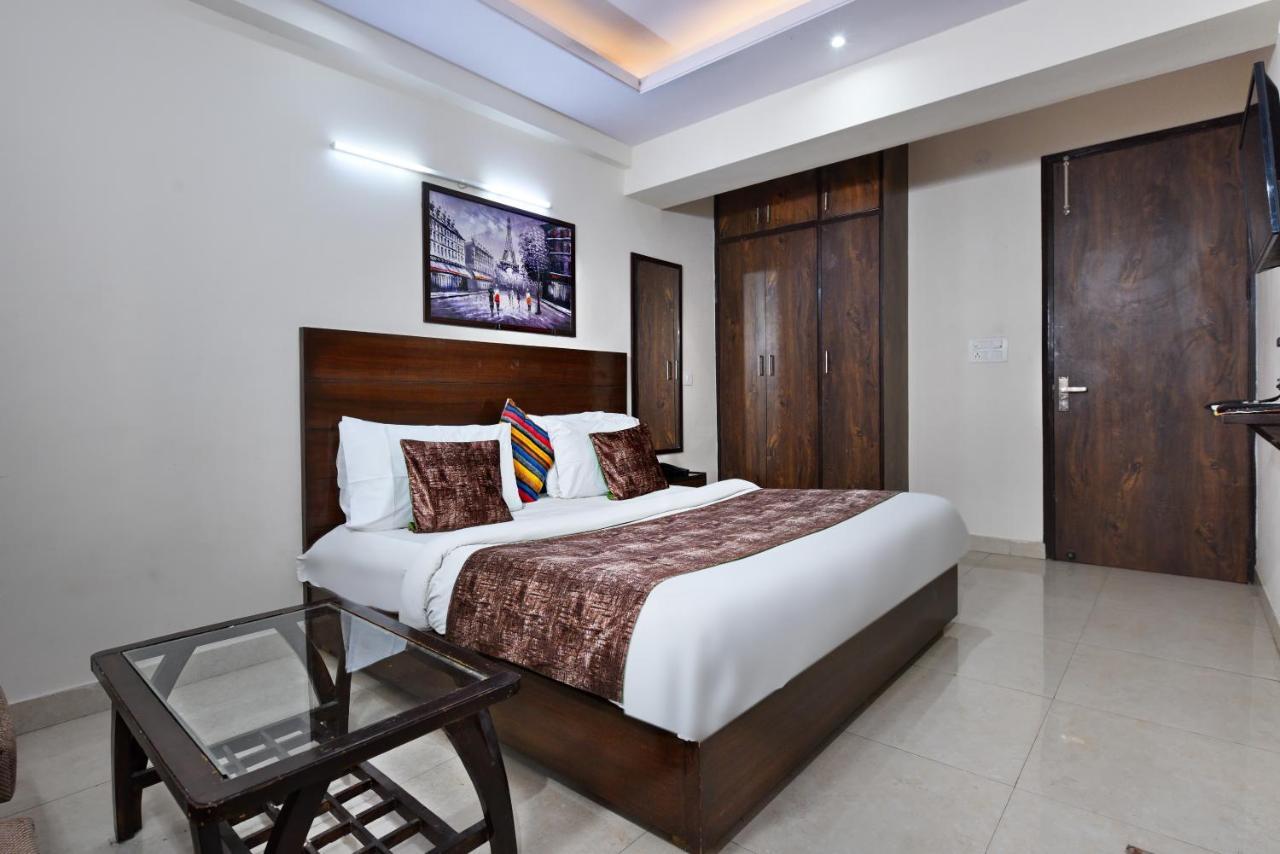 Hotel Admire Inn "Atta Market, Noida Sector 18" Ngoại thất bức ảnh