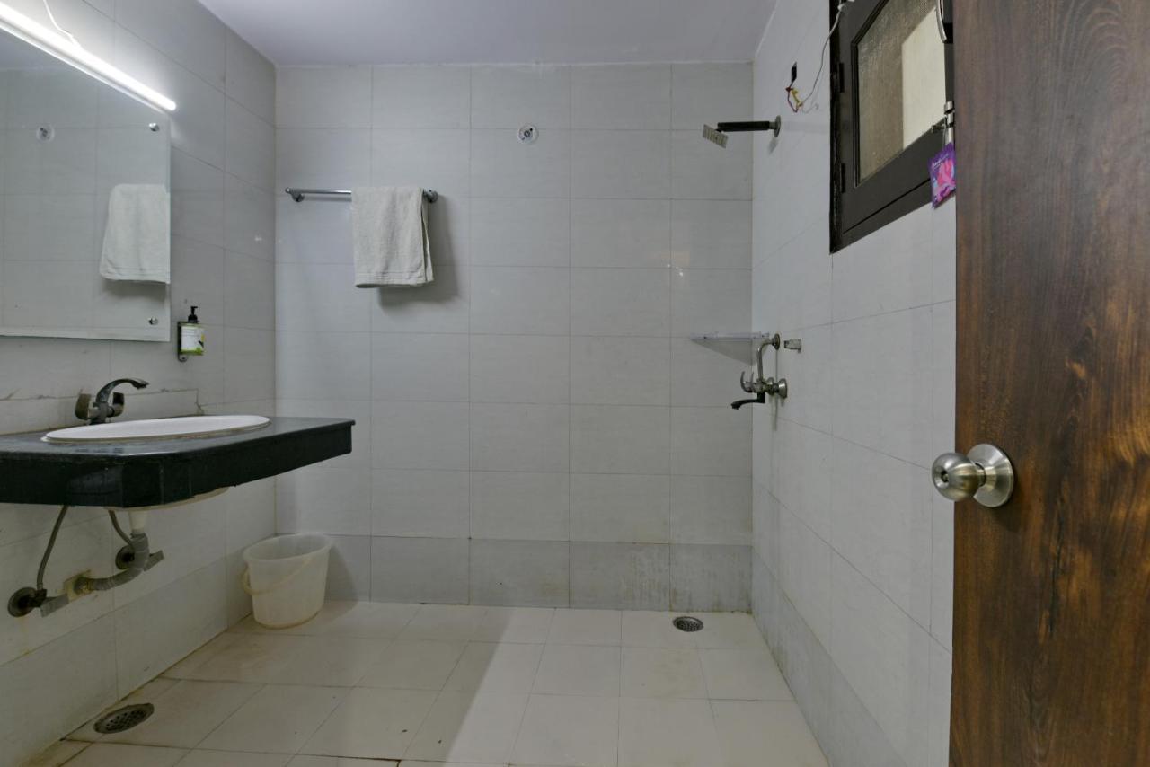 Hotel Admire Inn "Atta Market, Noida Sector 18" Ngoại thất bức ảnh
